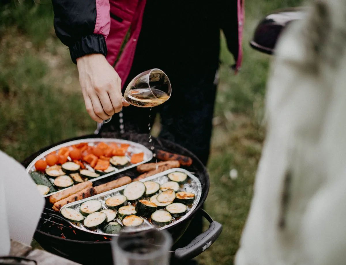 grilling vegetables with wine