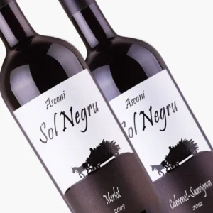 merlot 2009 sol negru and cabernet sauvignon 2012 sol negru; 6-bottle wine pack; labels close up