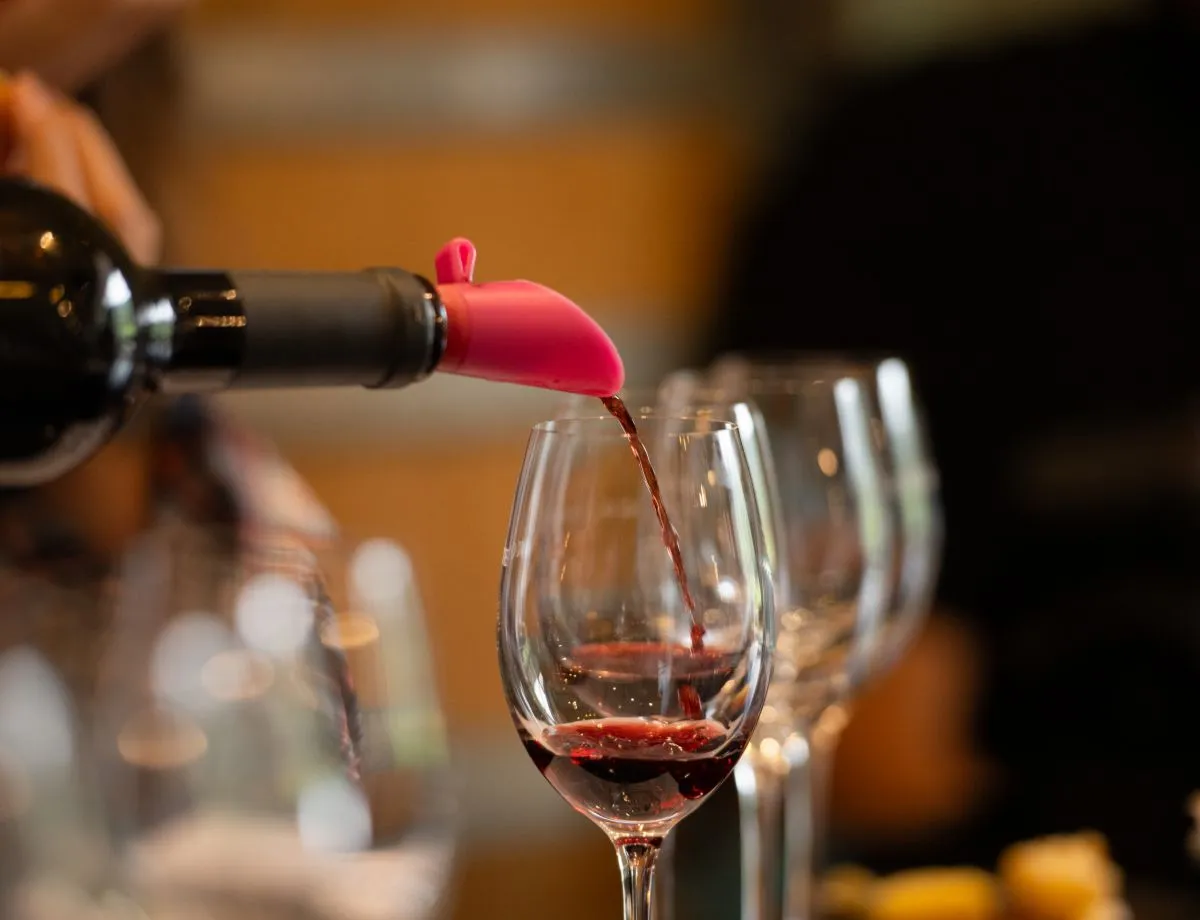 wine glasses on a table in a restaurant